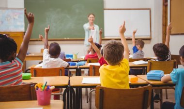 Mailuri de ameninţare cu masacru în şcoli şi spitale