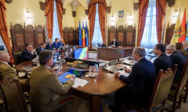 S-a încheiat şedinţa CSAT. Cine dă ordinul pentru doborârea dronelor care încalcă spațiul aerian al României