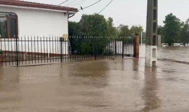 Cod roșu de ploi în mai multe localități din județul Constanța