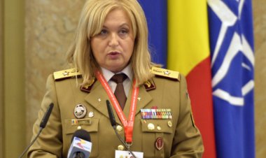 Florentina Ioniță-Radu, trecută în rezervă. Nicușor Dan: O armată puternică înseamnă și integritate