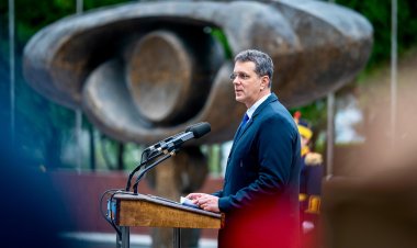 Ministrul Apărării, Ionuţ Moşteanu a demisionat: Fac acest gest cu asumare și respect față de Armata Română