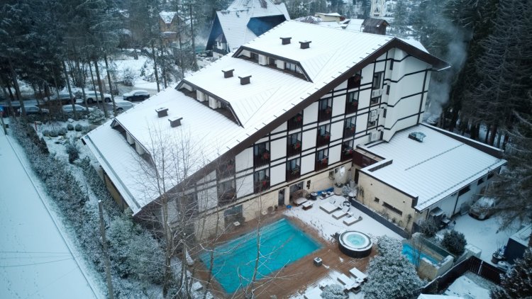 Scădere record pentru turismul românesc, cu aproape 9 la sută în primele nouă luni din 2025