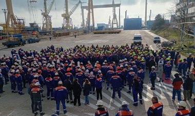 Angajații Șantierului Naval Damen Mangalia continuă acțiunile de protest