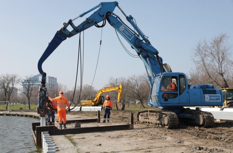 Au început lucrările de reabilitate a malurilor lacului Tăbăcărie