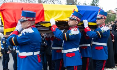Mircea Lucescu a fost înmormântat cu onoruri militare la Cimitirul Bellu