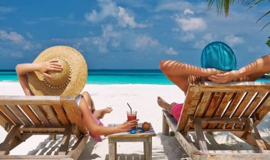 Primul trimestru din 2026 aduce scăderi,  în timp ce numărul turiștilor străini crește moderat