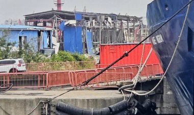 O hală industrială din zona Danei 78 a Portului Constanța a fost distrusă de suflul exploziei
