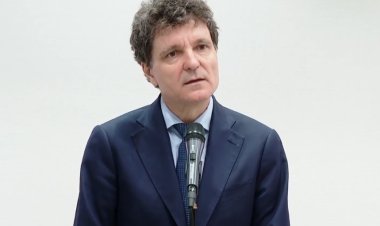 Nicuşor Dan: Statul român funcţionează. Eu îmi doresc un guvern cu puteri depline