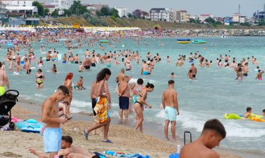 În prima jumătate a anului 2026, turismul intern continuă evoluția negativă