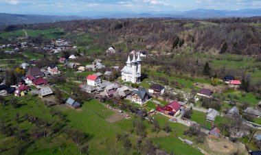 Pensiunile agroturistice, în scădere a sosirilor şi a înnoptărilor de 13,8 la sută  și respectiv 12,7 la sută  în primul semestru din 2026