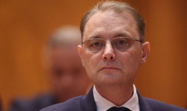 Cabinetul Luca Niculescu a trecut de Parlament: Ne apucăm de treabă!
